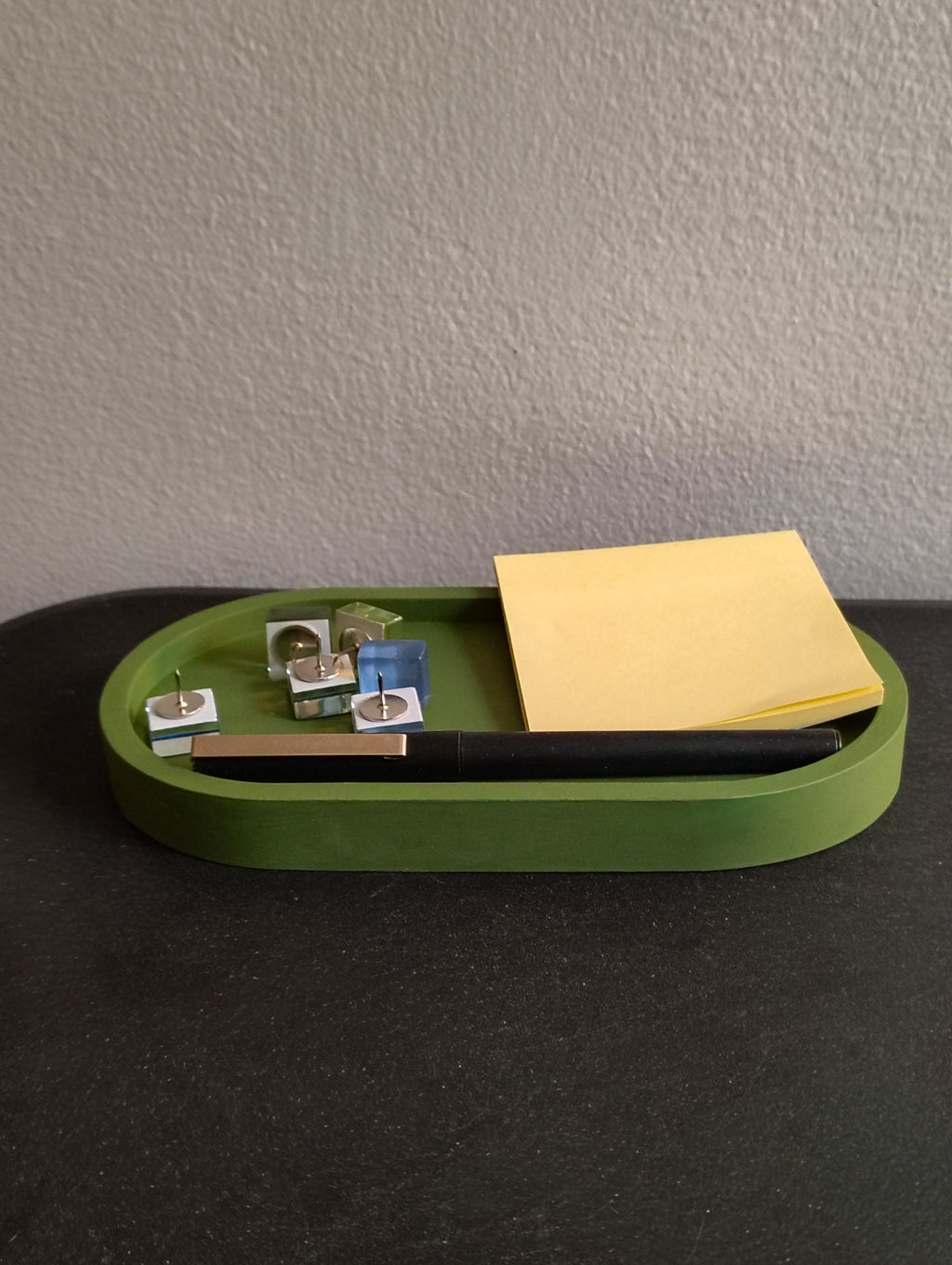 The Solé Oval Tray