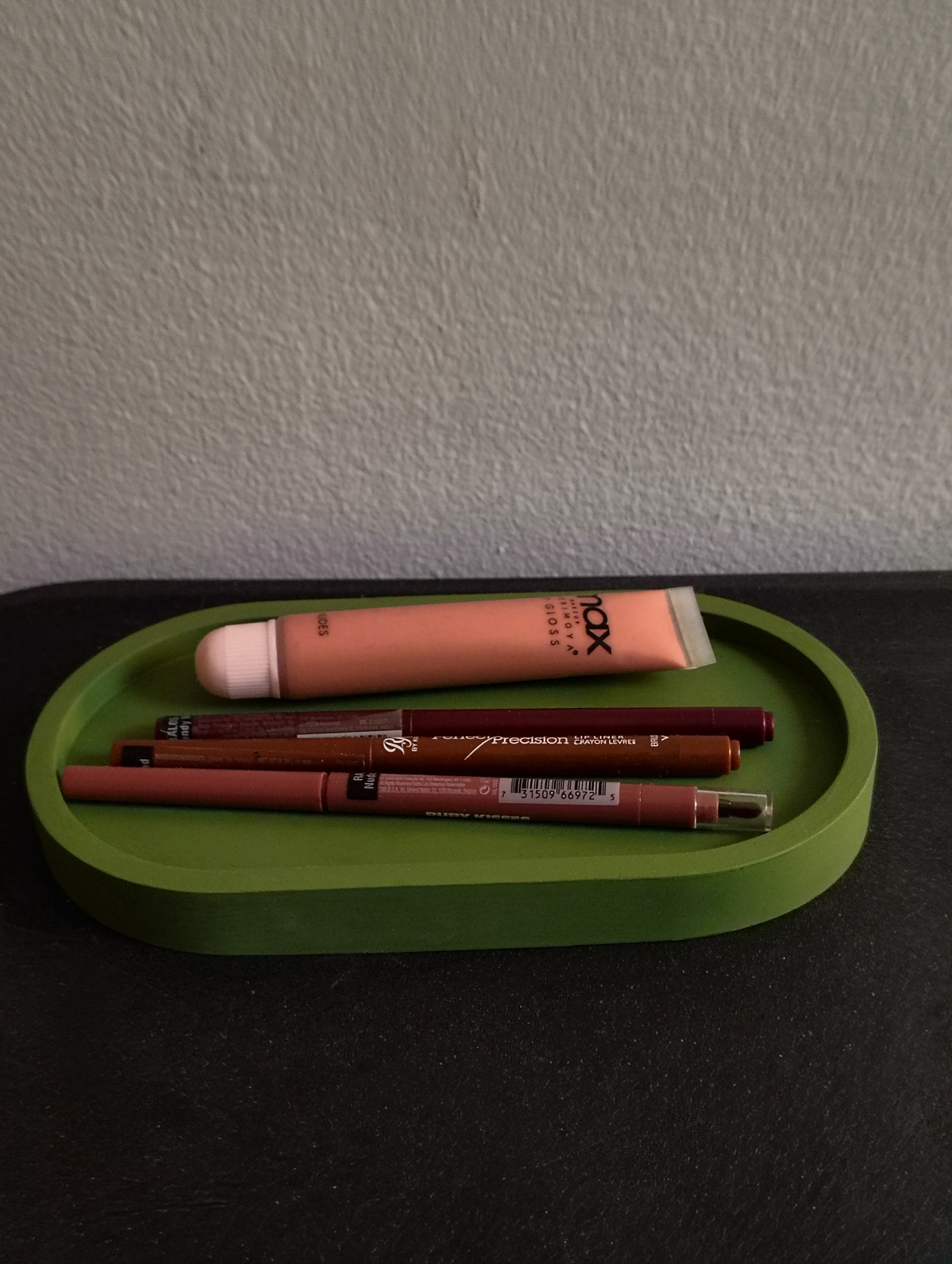 The Solé Oval Tray