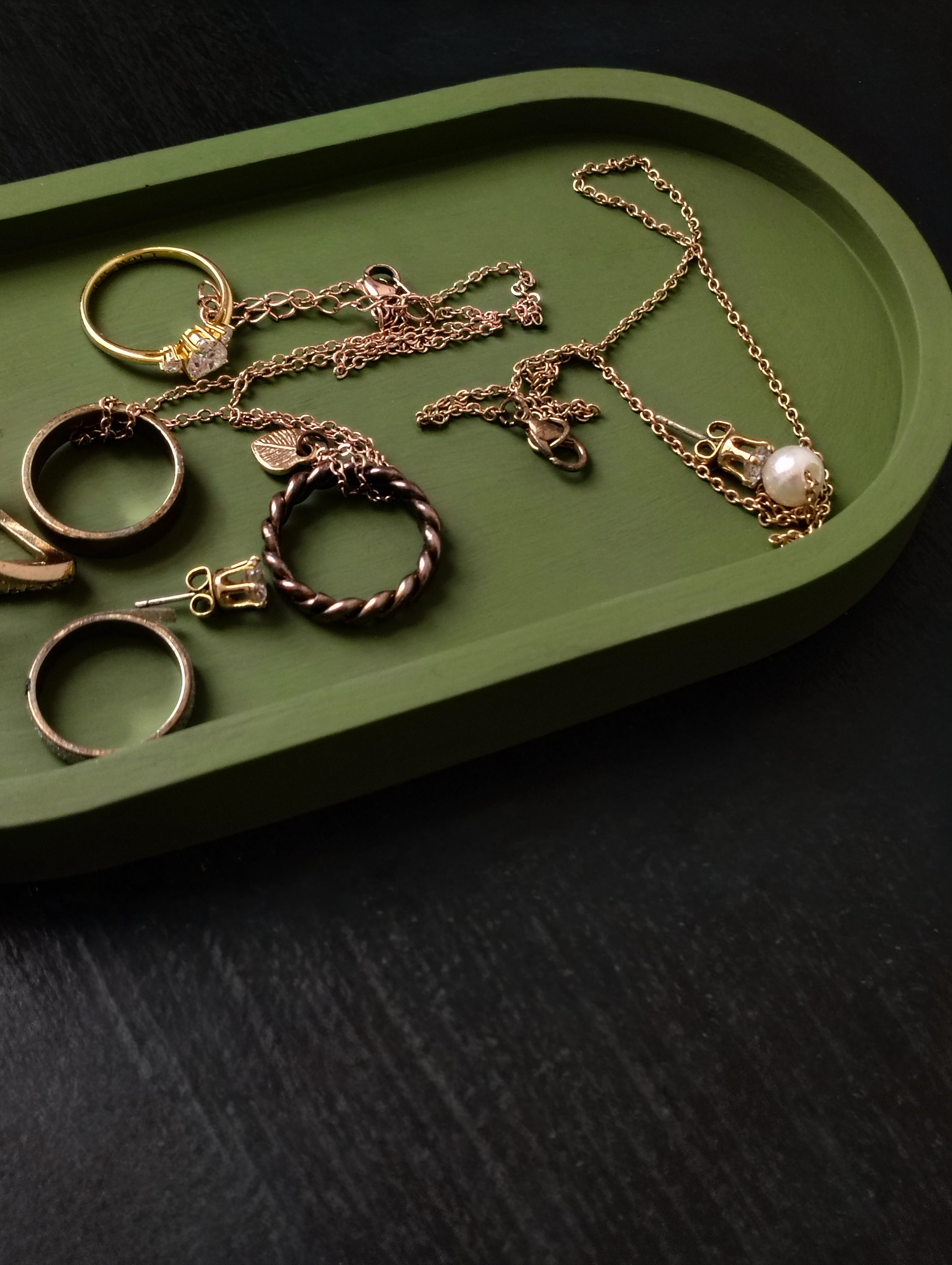 The Solé Oval Tray