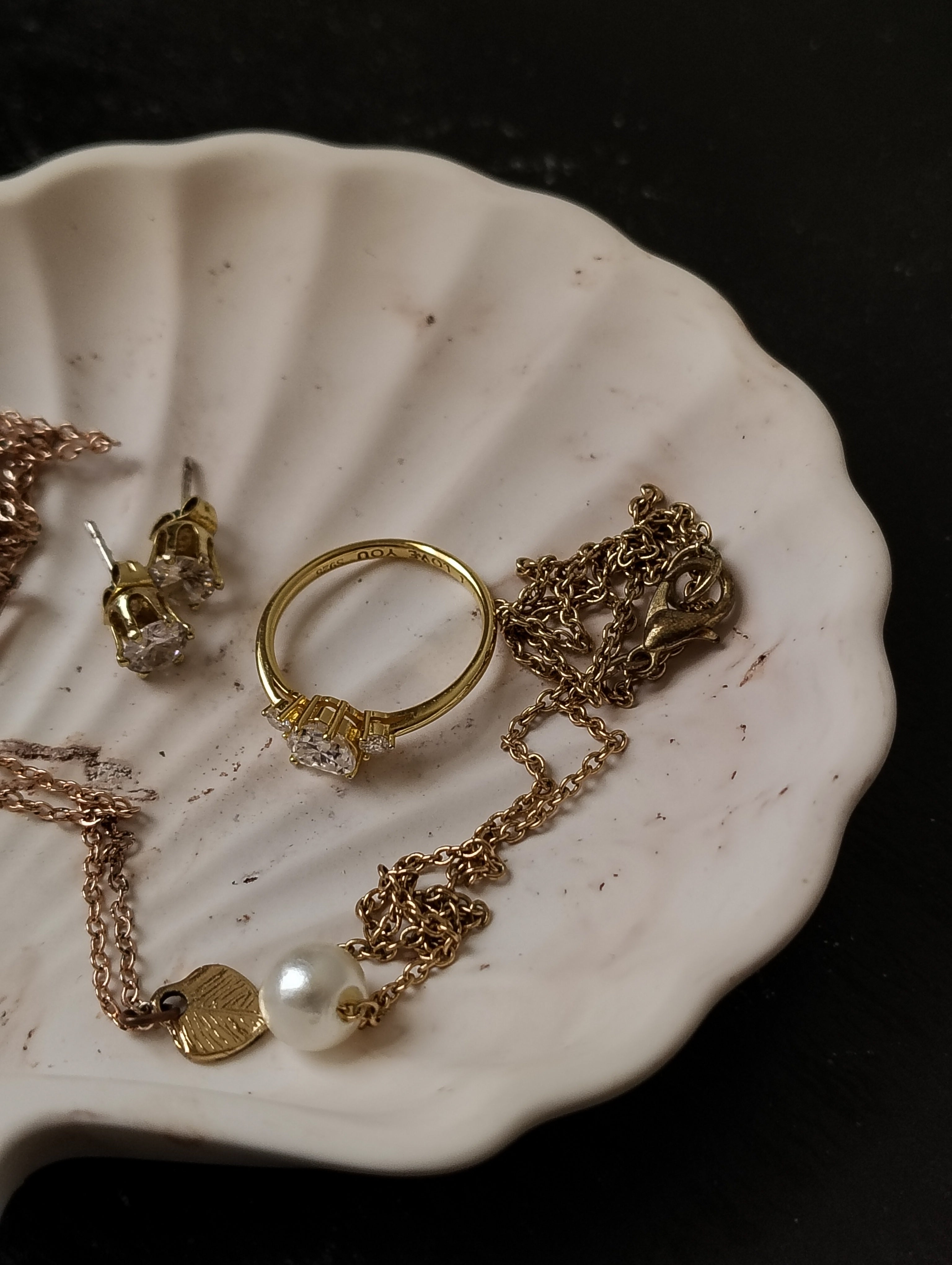 The Zariah Seashell Dish