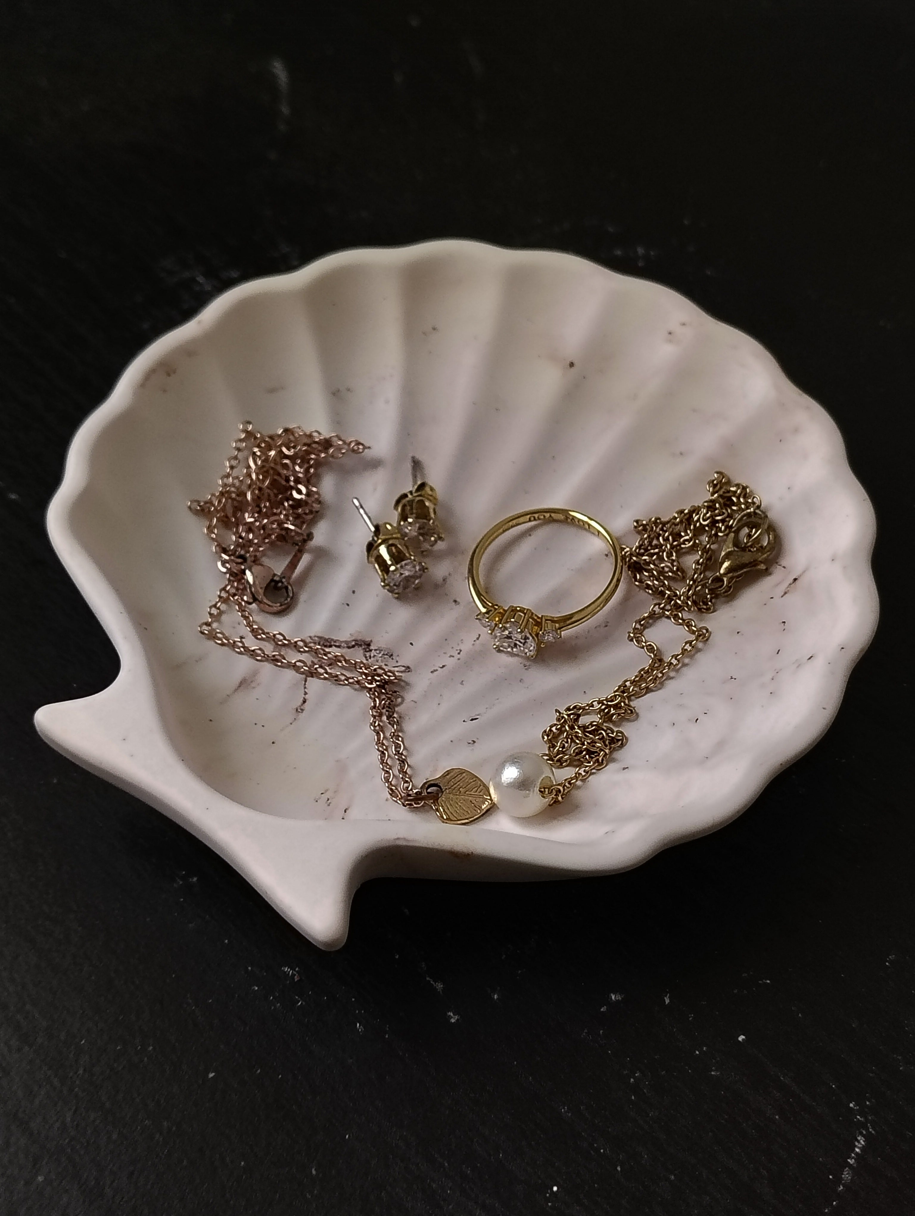 The Zariah Seashell Dish