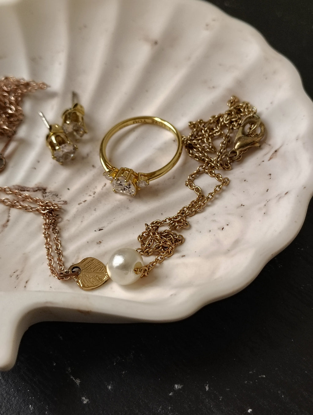 The Zariah Seashell Dish